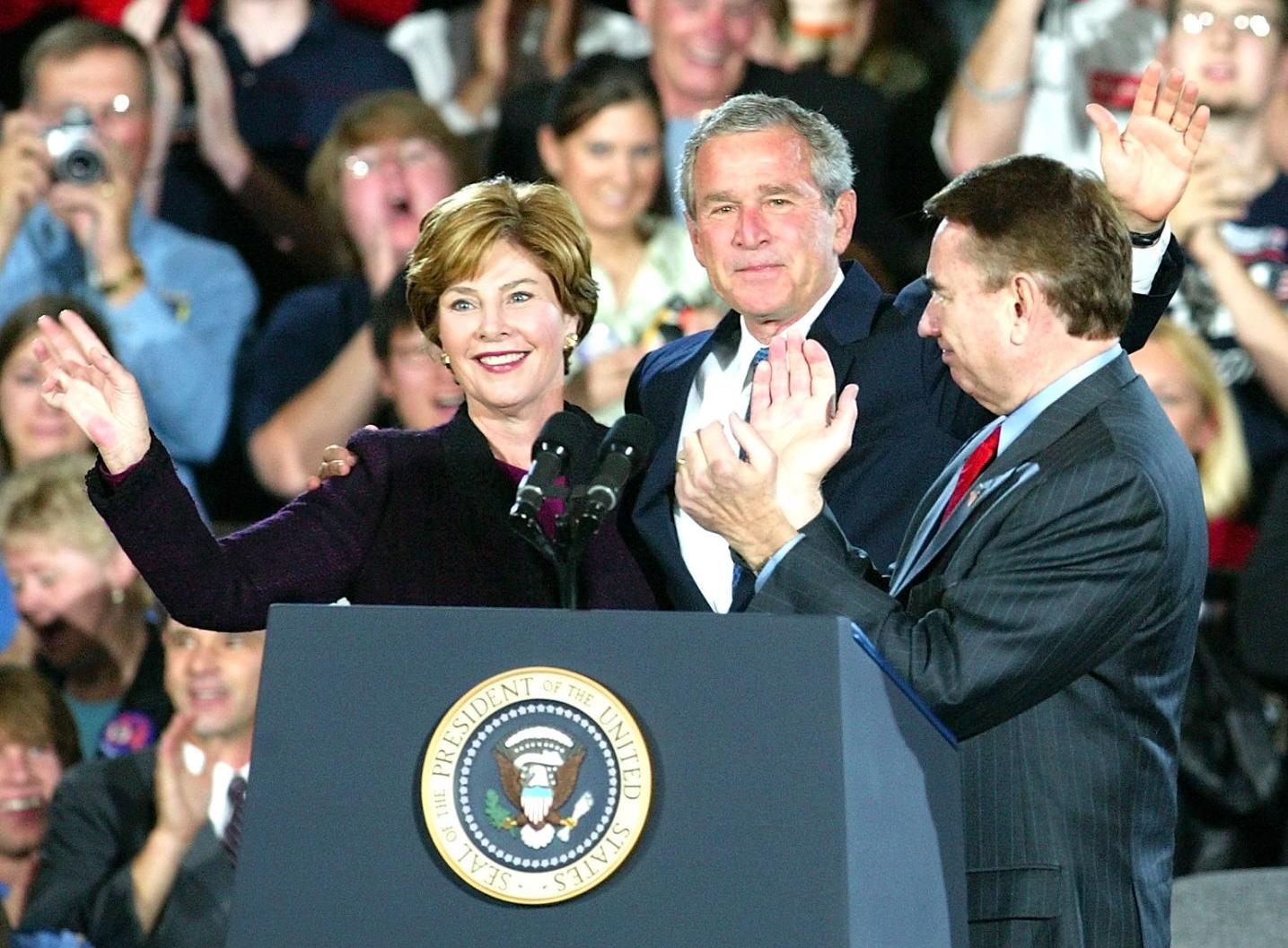 BUSH RALLY 2.jpg